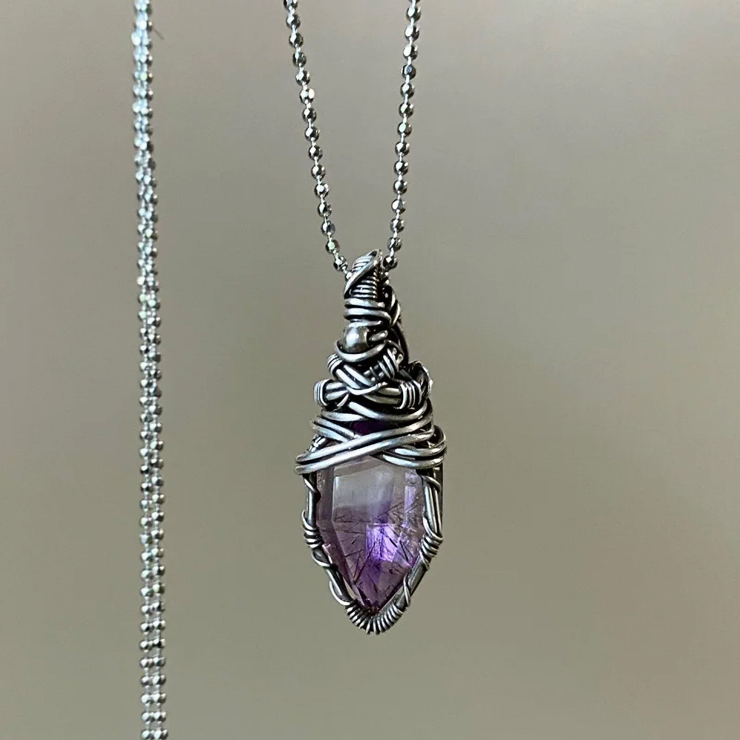 Handcrafted Wire-Wrapped Crystal Necklace - Looziivet