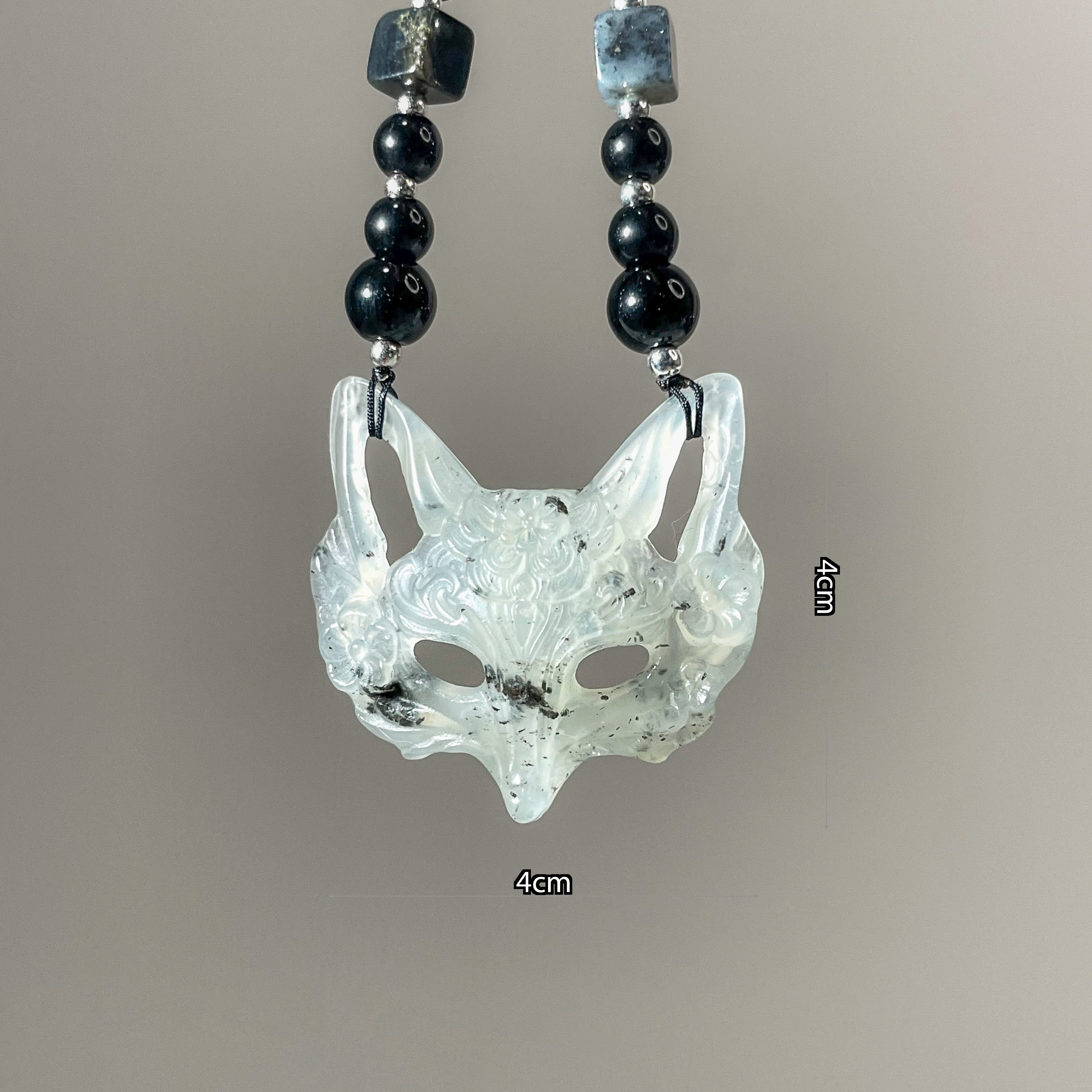 Handcrafted Fox Mask in Xiu Jade – One and Only - Looziivet