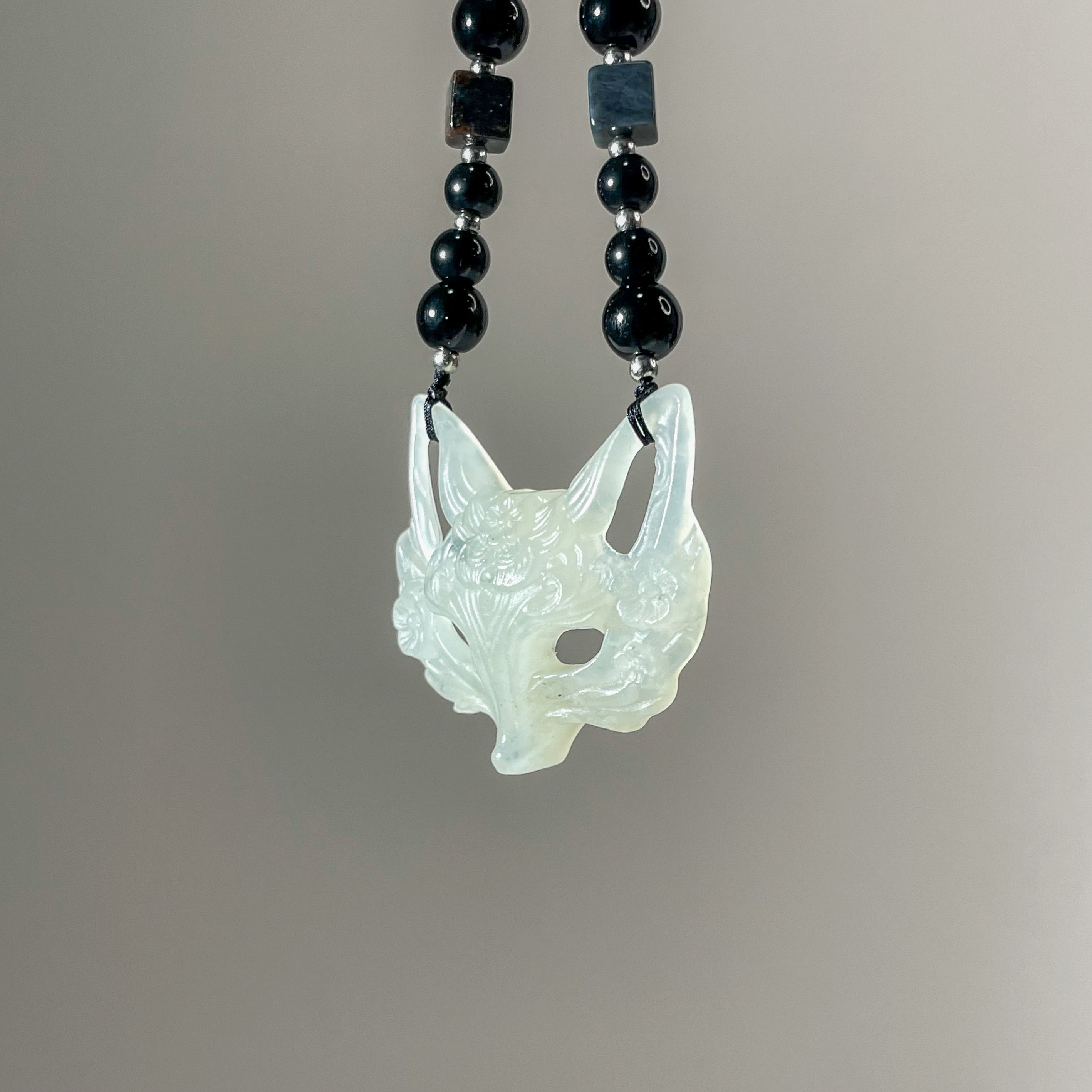 Handcrafted Fox Mask in Xiu Jade – One and Only - Looziivet