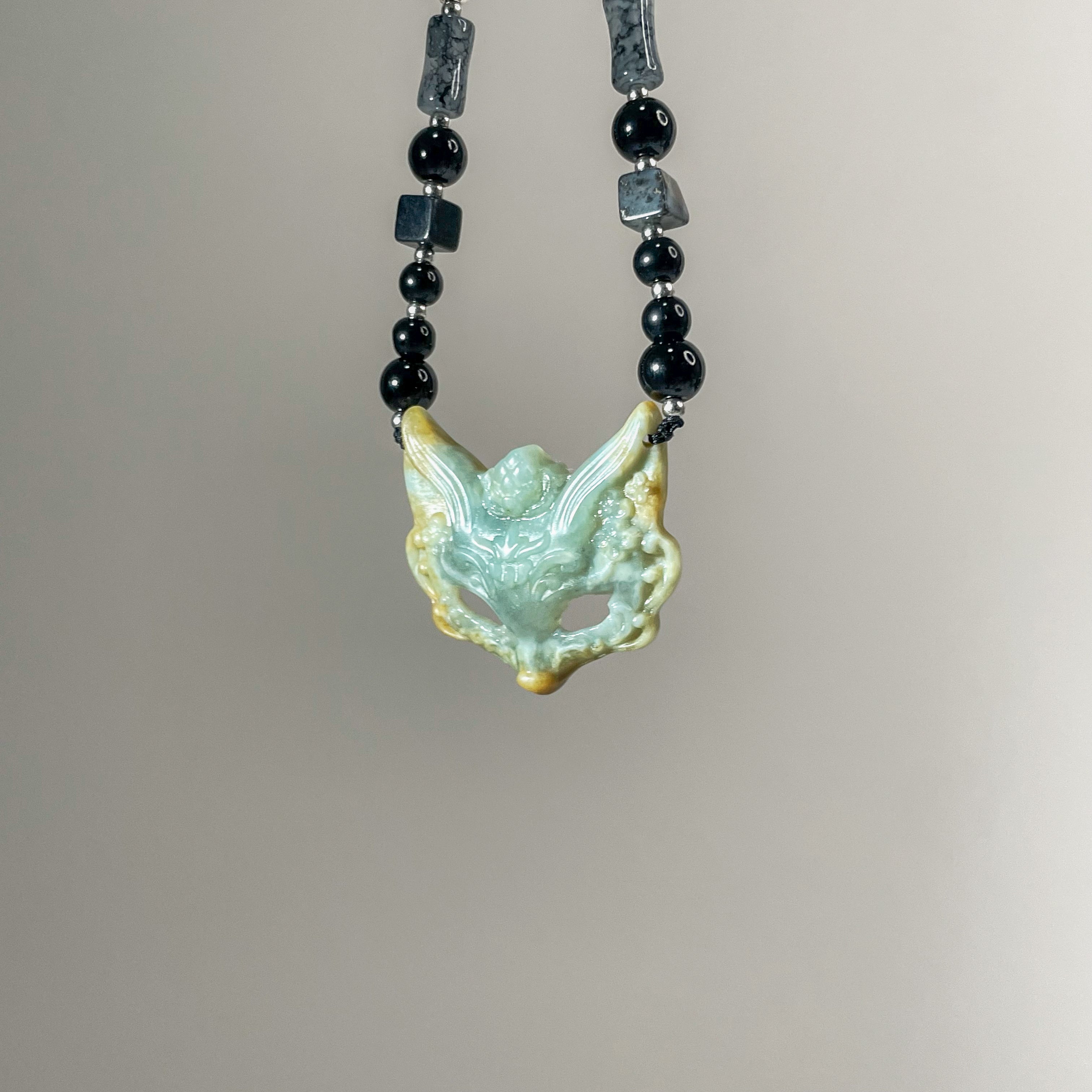 Handcrafted Fox Mask in Xiu Jade - One and Only, A Unique Blend of Elegance and Symbolism - Looziivet