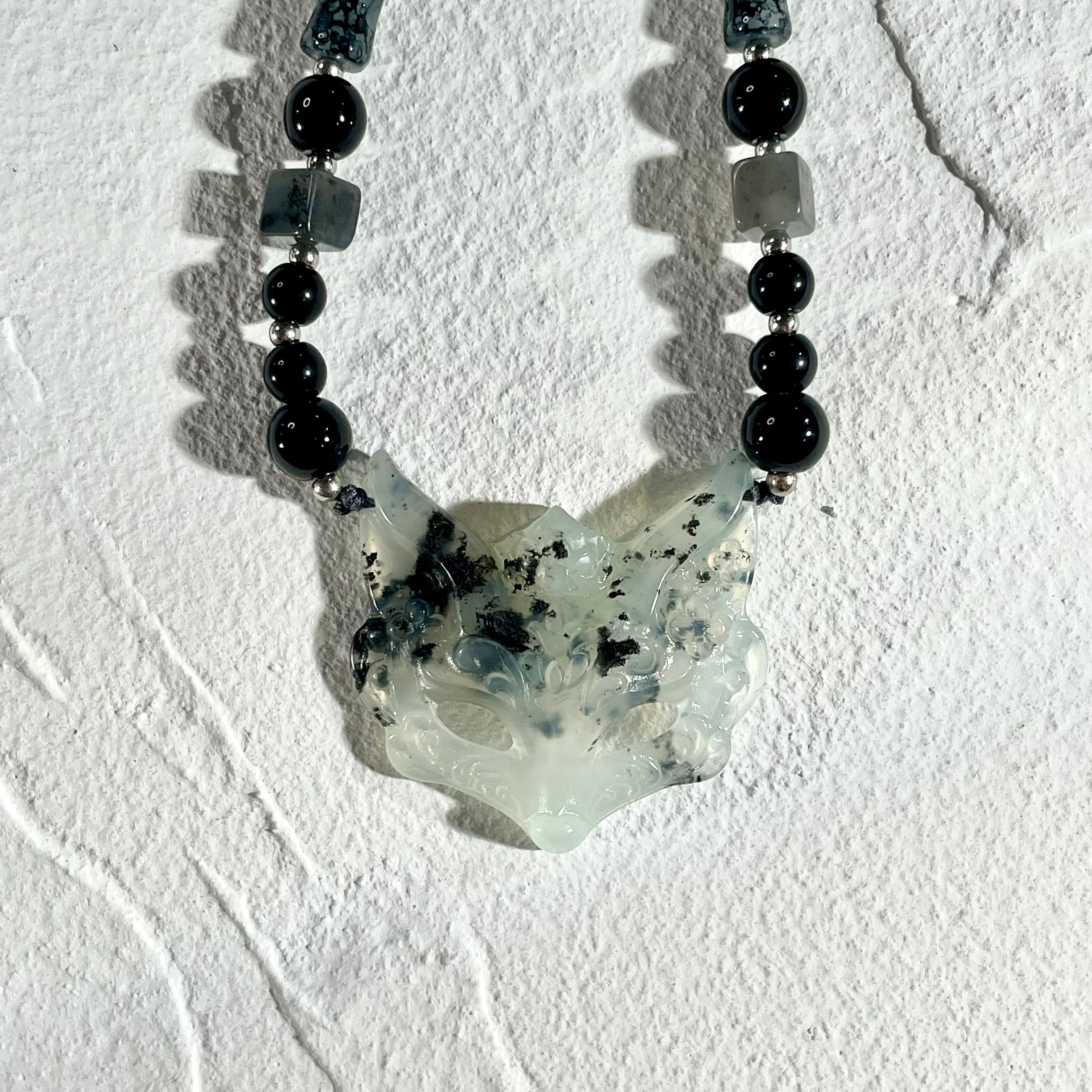 Xiu Jade Fox Mask - One and Only, A Unique Masterpiece in White and Black - Looziivet