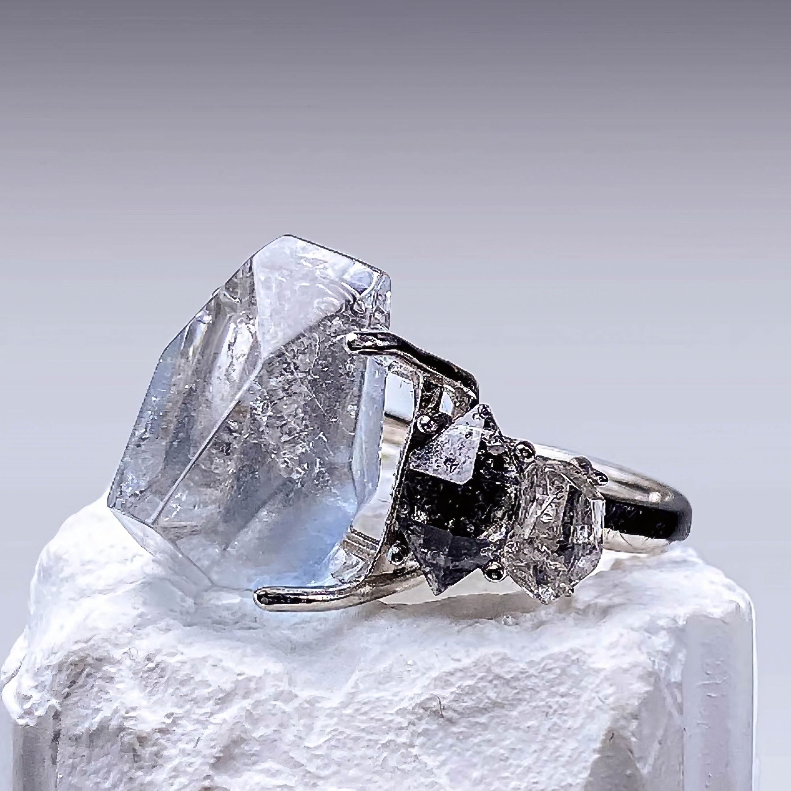 Blue Rabbit Hair Crystal Ring