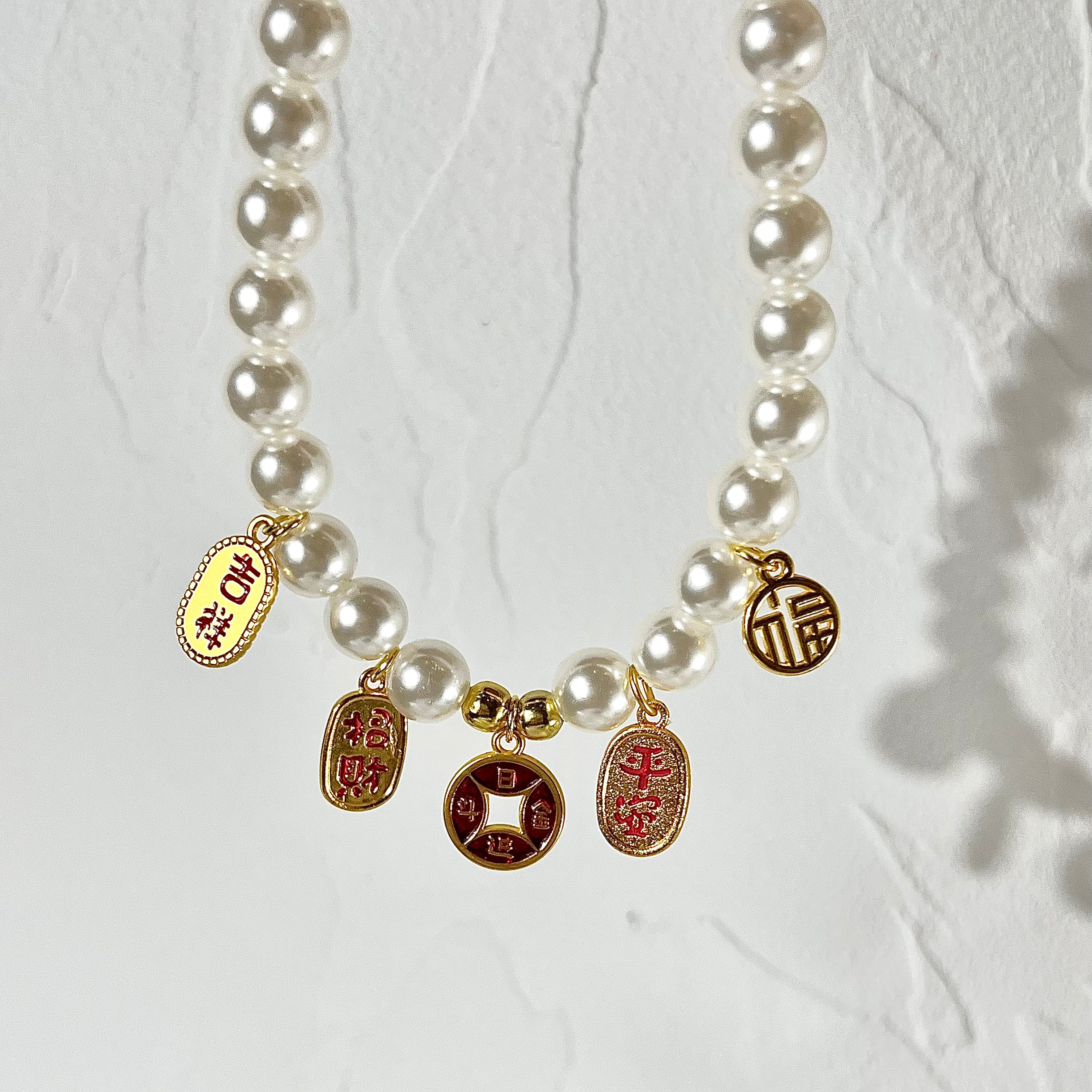 Pet Pearl Necklace -  Safe Charm for pets, Bring Luck and Prosperity - Looziivet